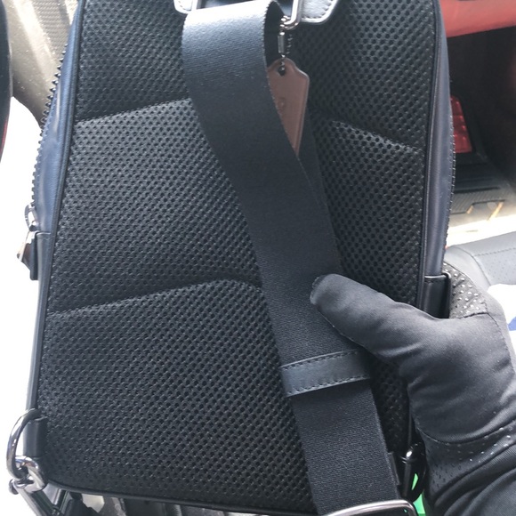 100%Authentic COACH shoulder bag - Picture 3 of 5